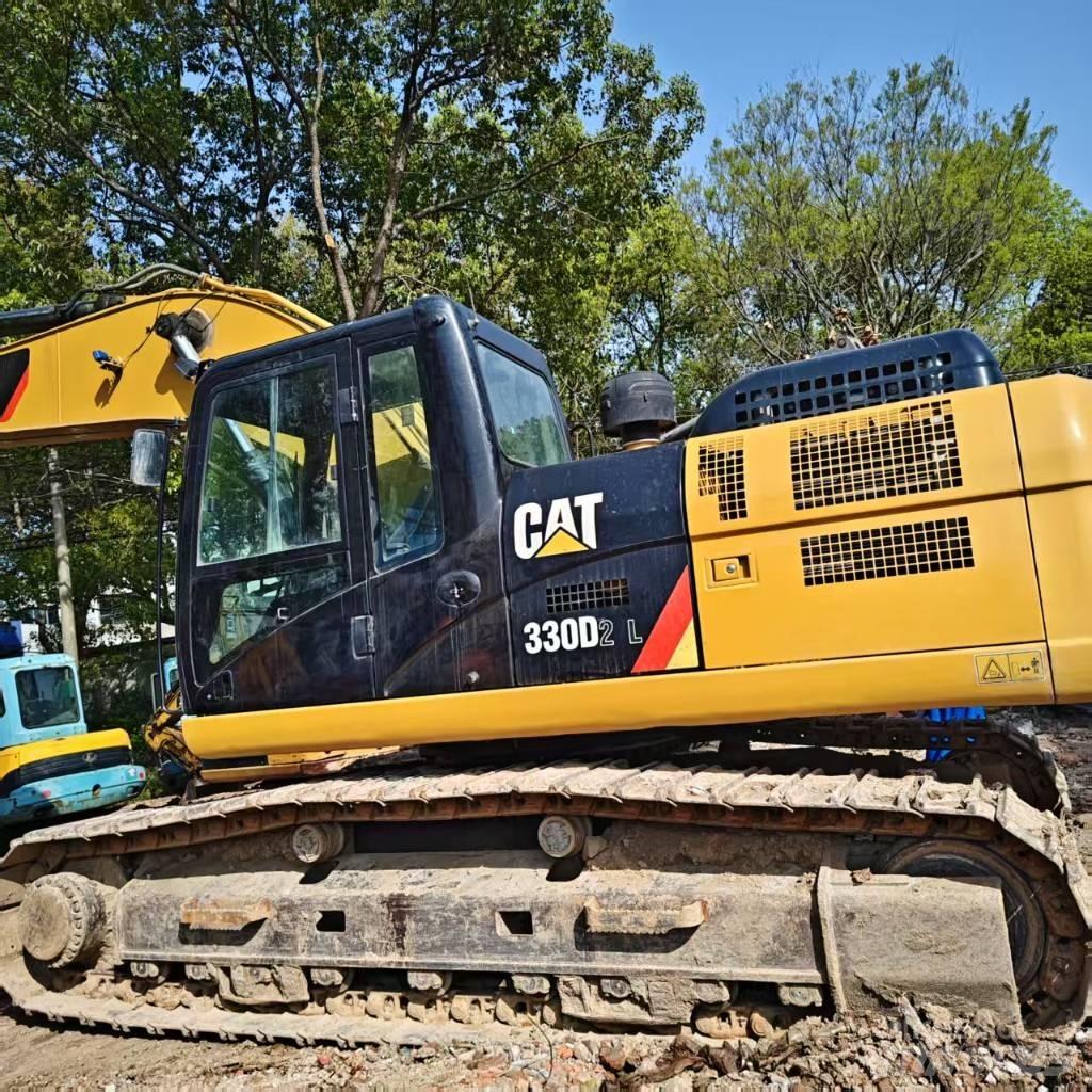 CAT 320 D2 履带挖掘机