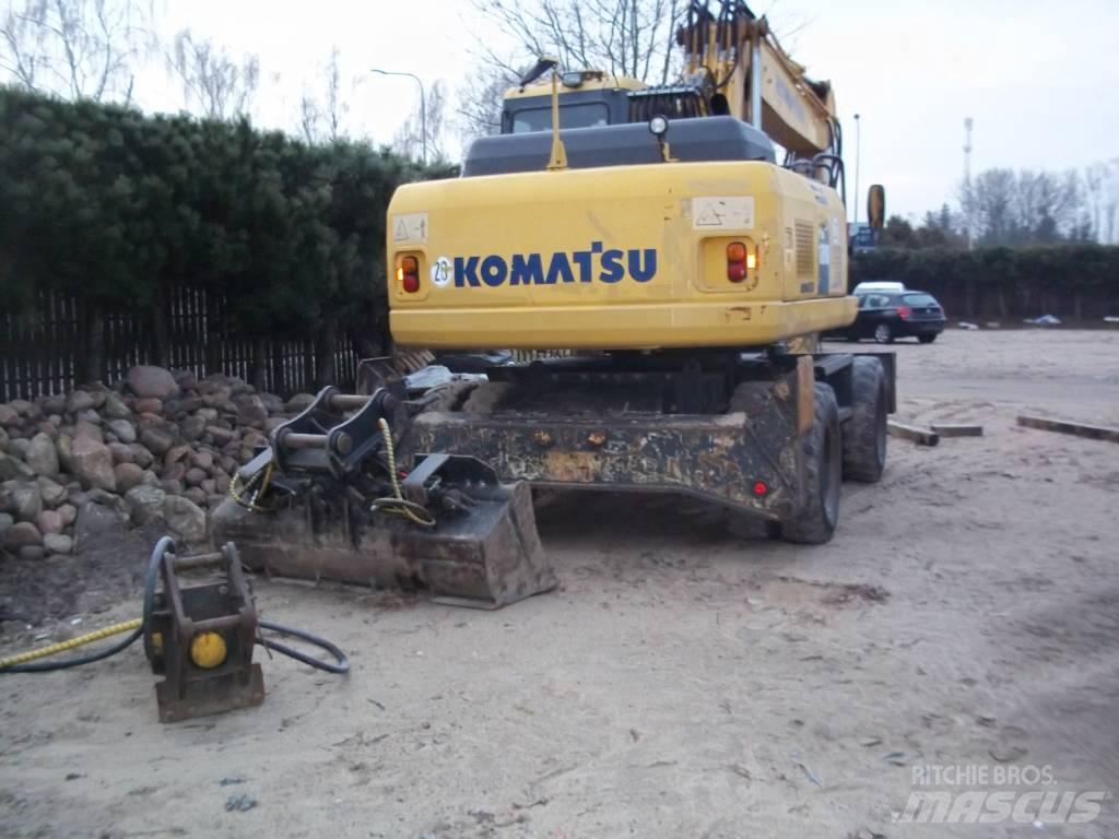 Komatsu PW 180-7 轮式挖掘机