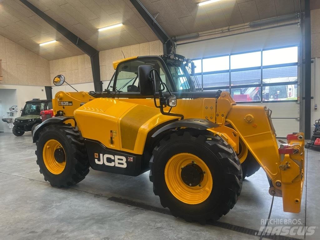 JCB 535-95 伸缩臂叉装车|叉装车