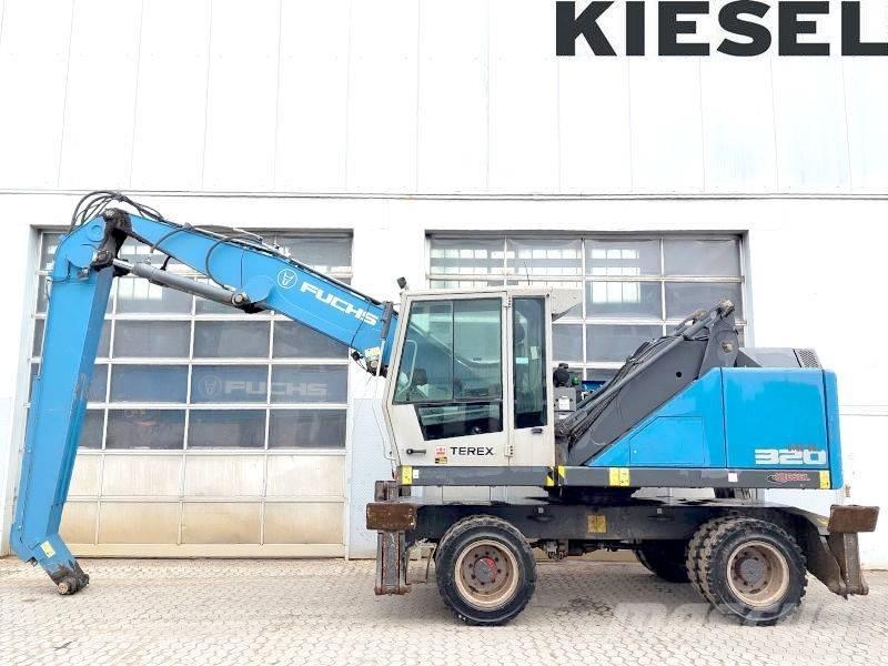 Fuchs MHL 320 F 工业挖掘机