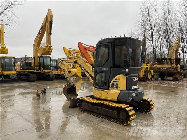 Komatsu PC35MR-2 小型挖掘机