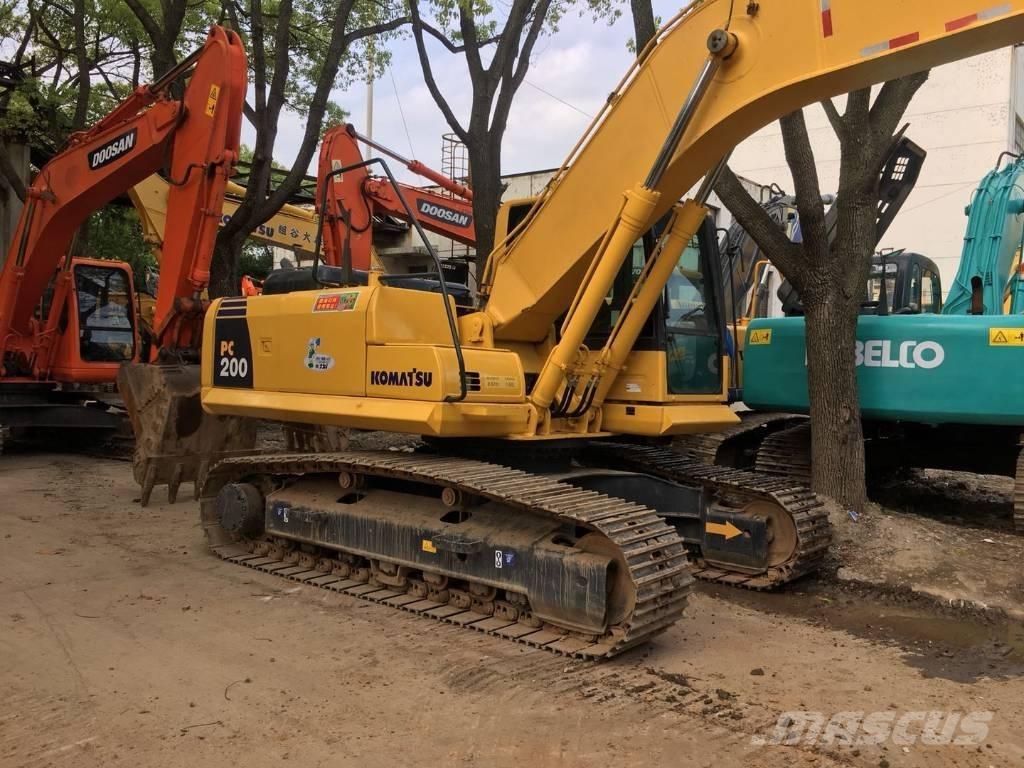 Komatsu pc200-8 履带挖掘机