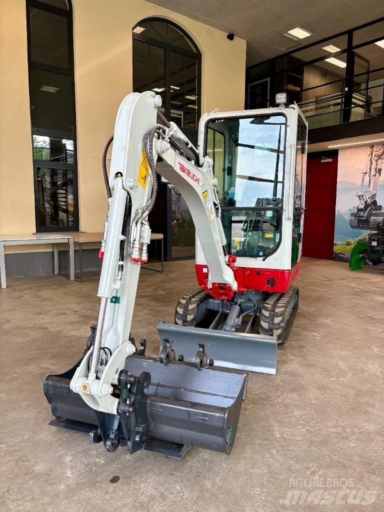 Takeuchi TB 216 小型挖掘机