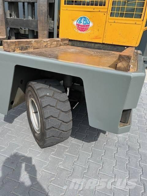 Baumann GX60L14/45 侧卸式铲车