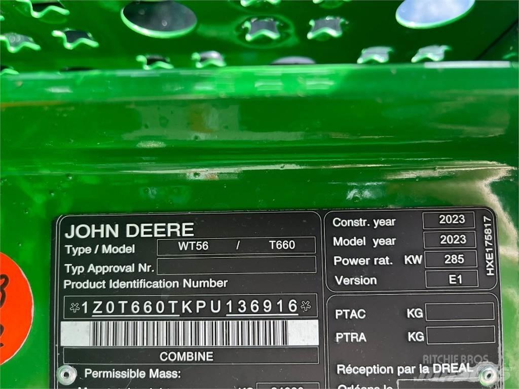 John Deere T660 联合收割机