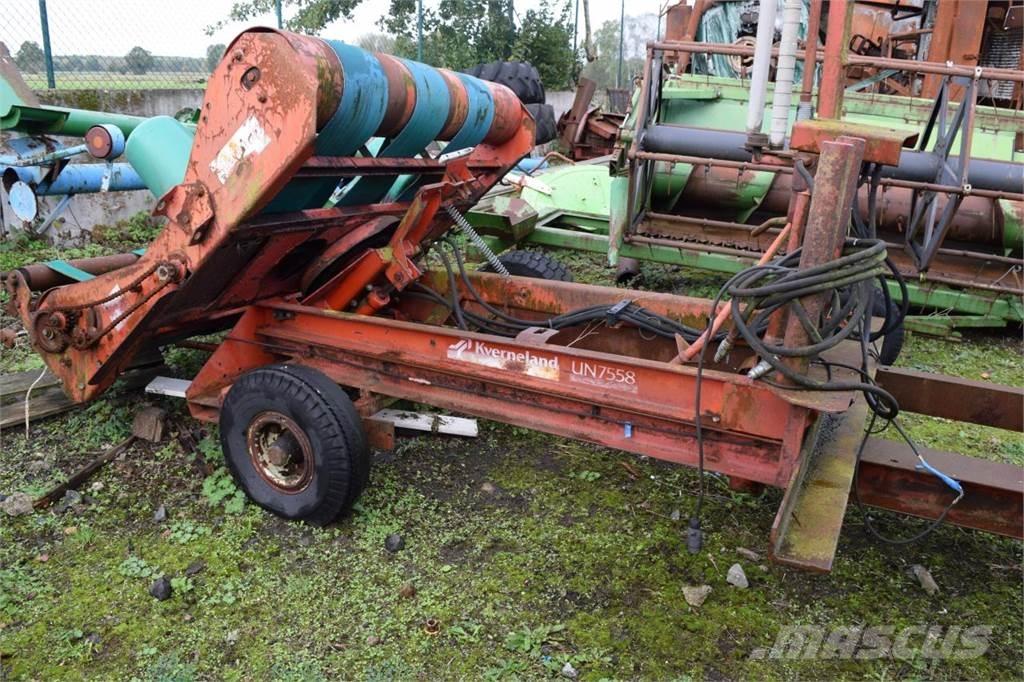 Kverneland UN7558 牧草包膜机