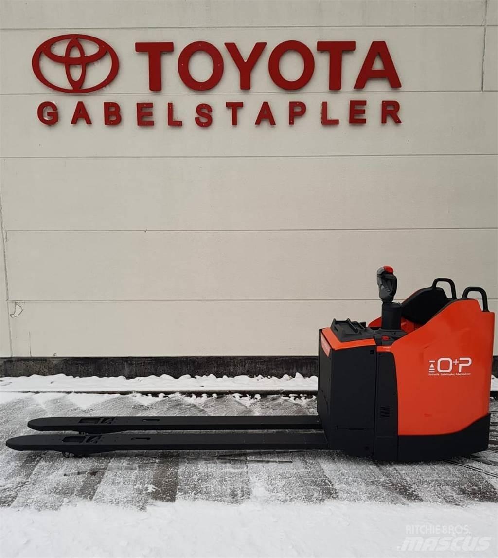 Toyota LPE 250 手摇升降机