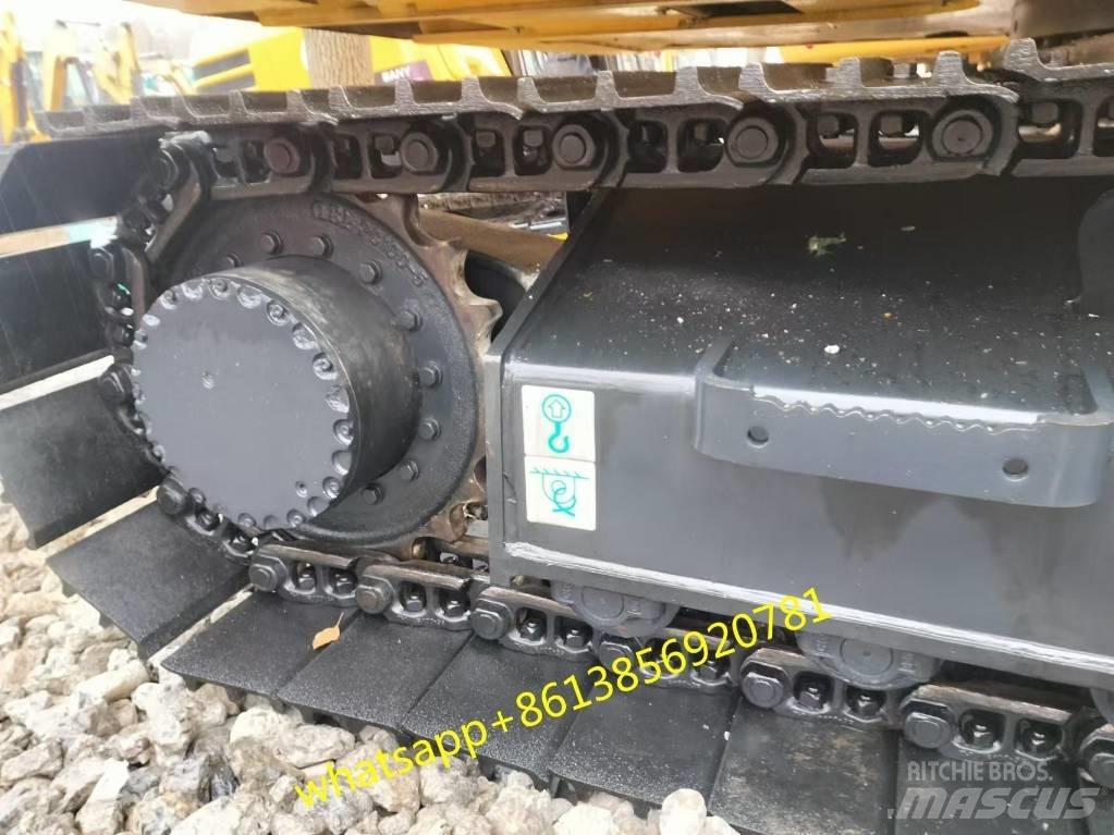 Komatsu PC 130-7 中型挖掘机
