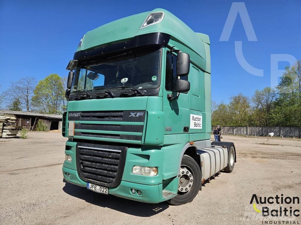 DAF XF105.460 牵引车