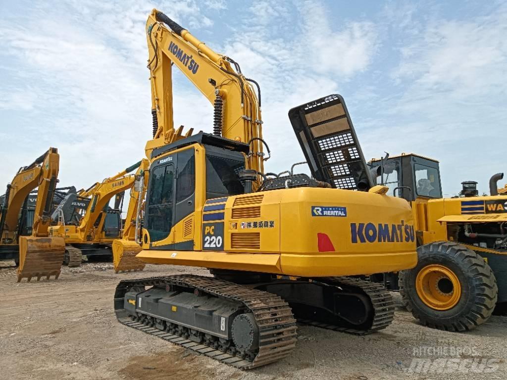 Komatsu PC 220-8 履带挖掘机