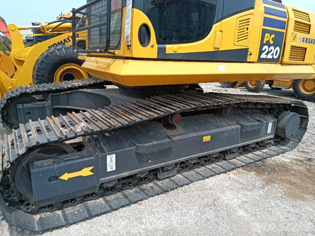 Komatsu PC 220-8 履带挖掘机