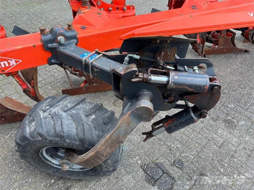 Kuhn VM 1525T 开沟机