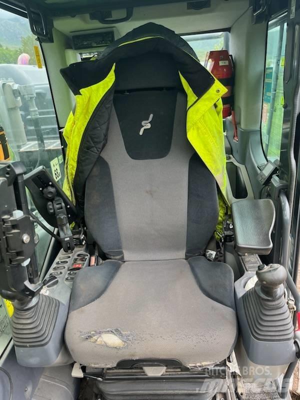 Komatsu PC 170 LC-11 履带挖掘机