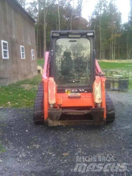 Kubota SVL 75-2 滑移装载机