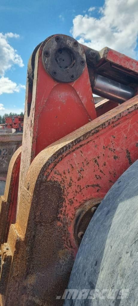 Sandvik LH 410 地下装载机