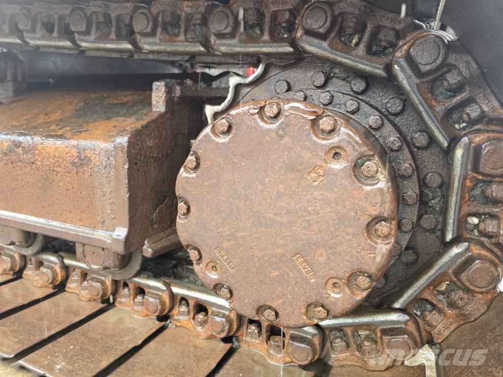 Hitachi ZX 210 履带挖掘机