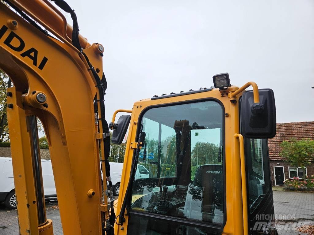 Hyundai Robex 25-9 小型挖掘机