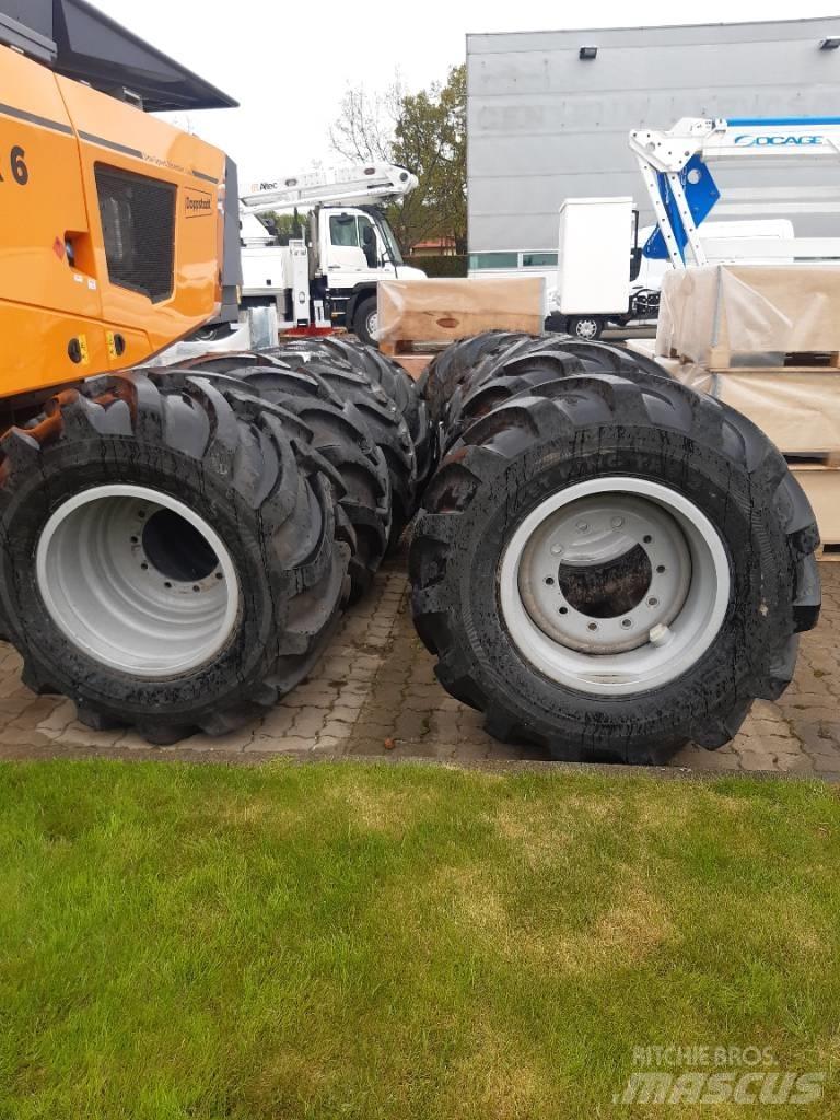 Komatsu 840 TX 集运机