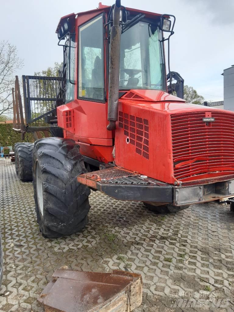 Komatsu 840 TX 集运机