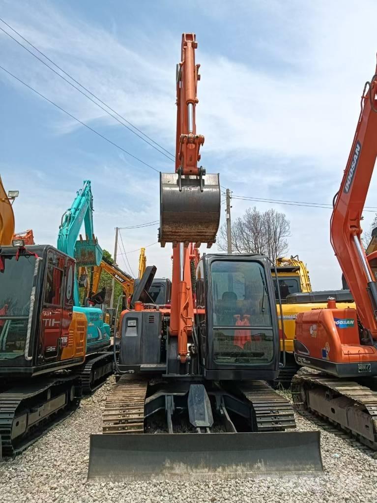 Hitachi ZX 70 小型挖掘机