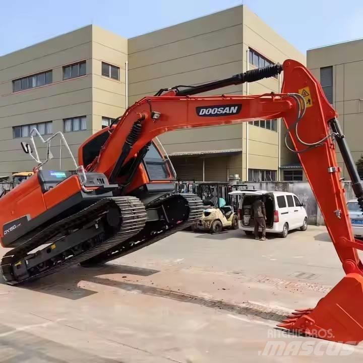 Doosan DX150 履带挖掘机