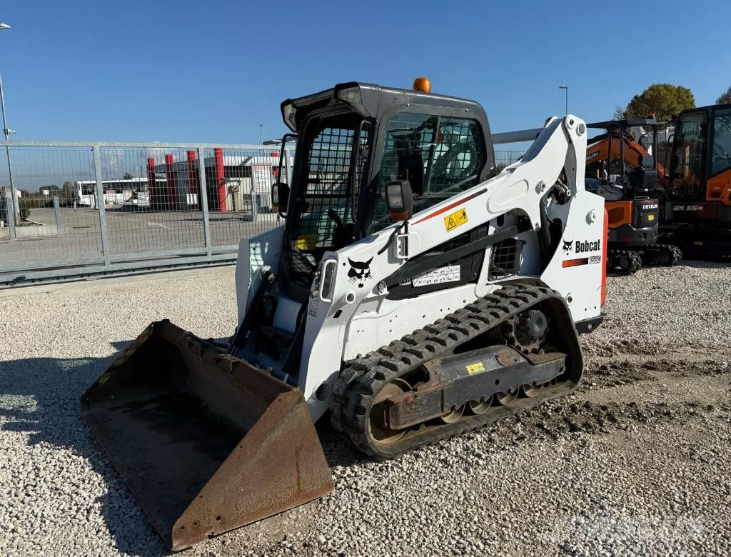 Bobcat T 590 履带式装载机