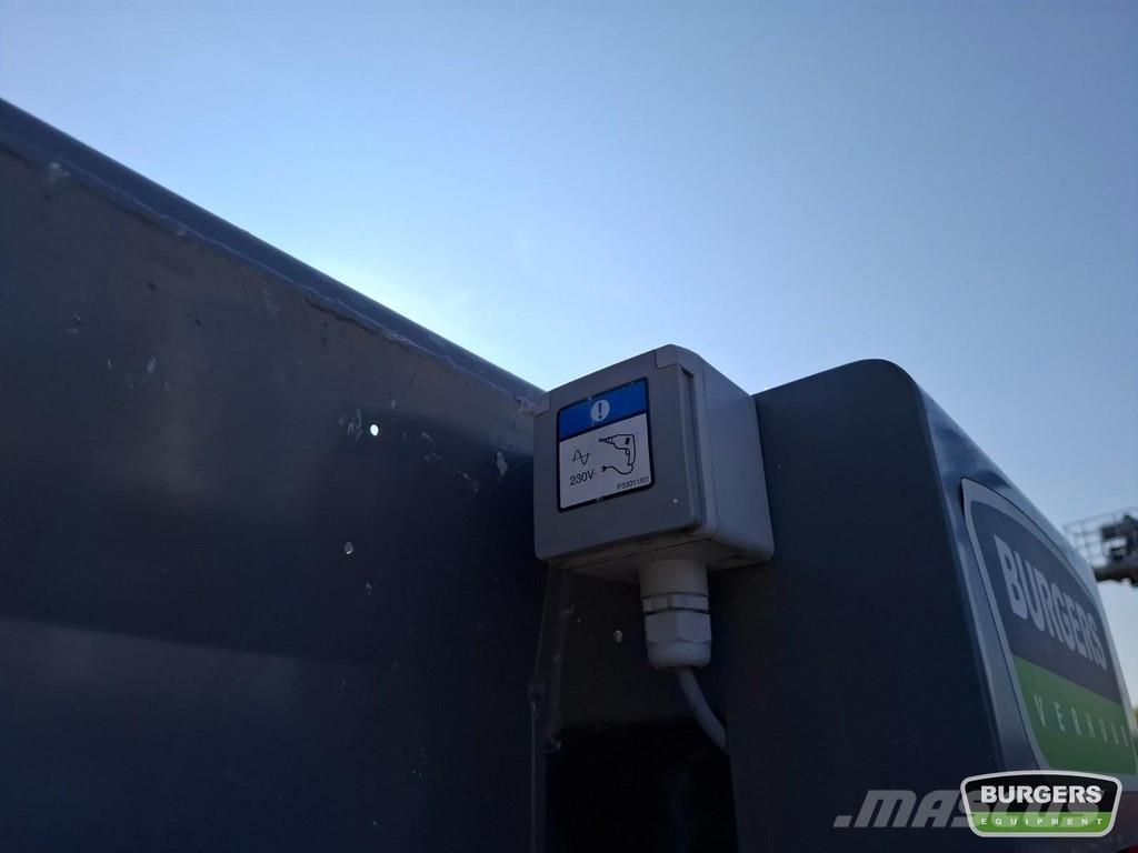 Niftylift 120TE 拖拉移动式高空作业平台