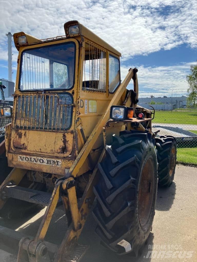 Volvo BM 641 前装载和挖掘机