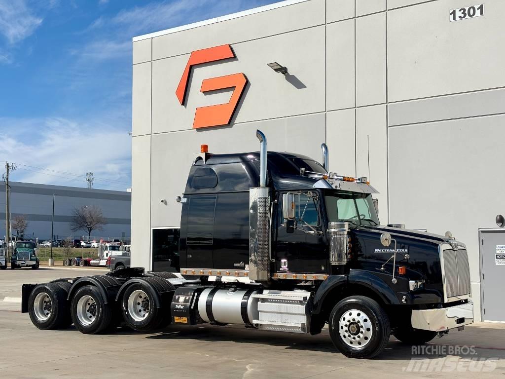 Western Star 4900 SB 牵引车