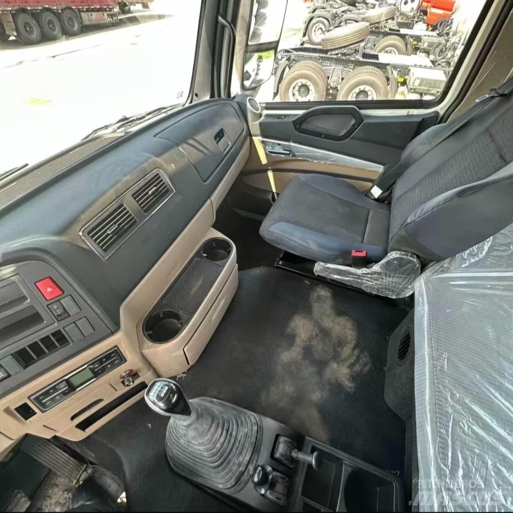 Howo 371 8x4 自卸式货车