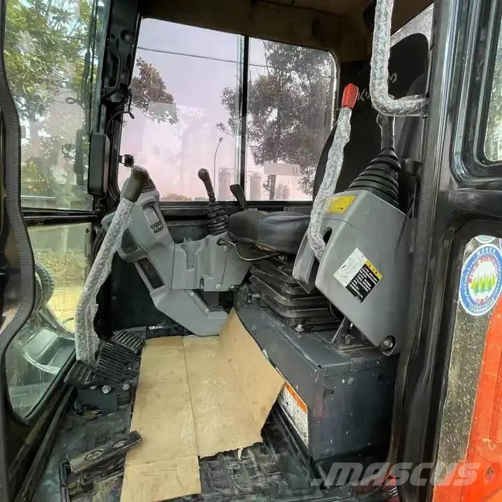 Kubota KX165-5 小型挖掘机