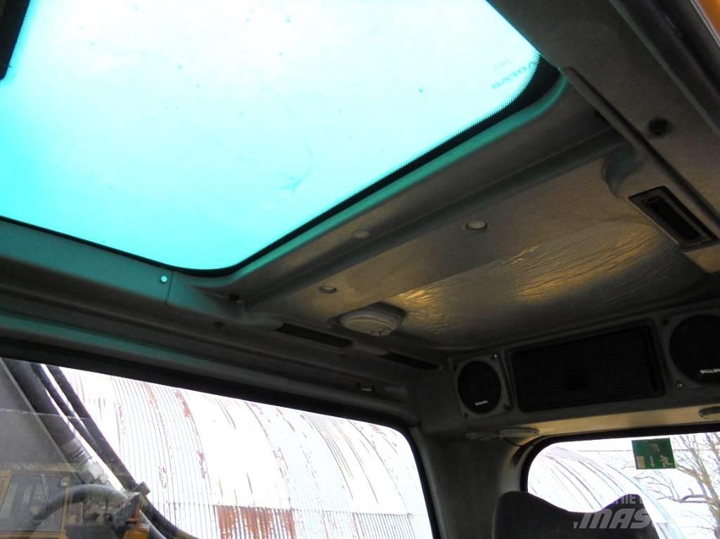 Volvo EW 140 B 轮式挖掘机