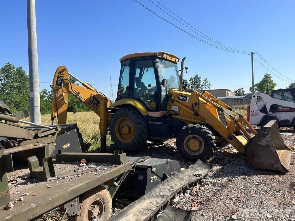 JCB 3cx 反铲装载机