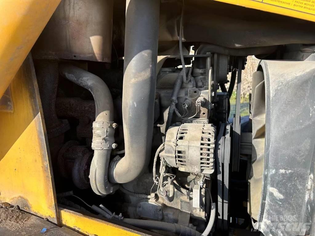 JCB 3cx 反铲装载机
