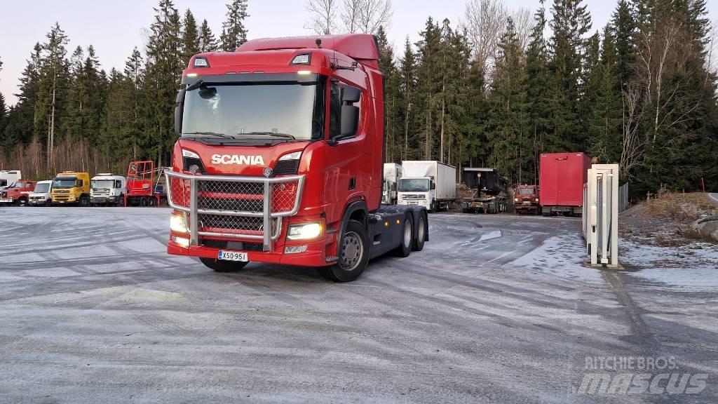 Scania HCT R560 6x4 牵引车