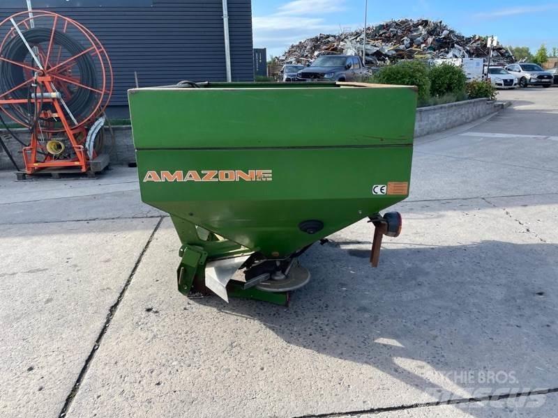 Amazone ZA-M Max 矿物肥料撒播机