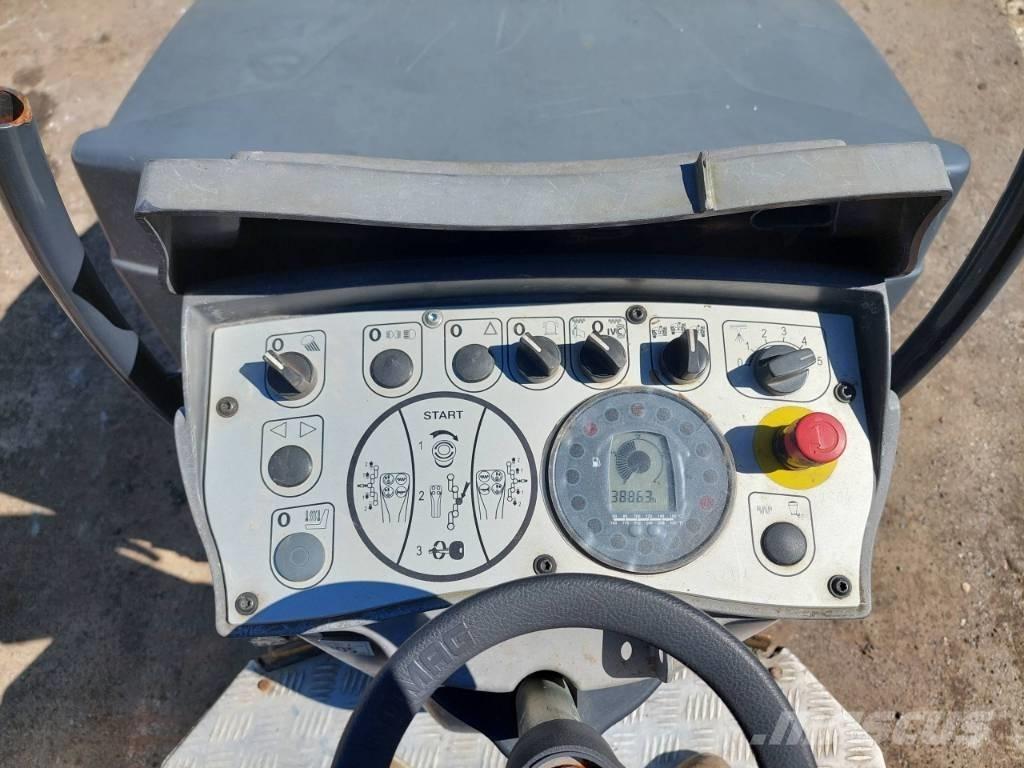 Bomag BW 120 AD-5 双轮压路机