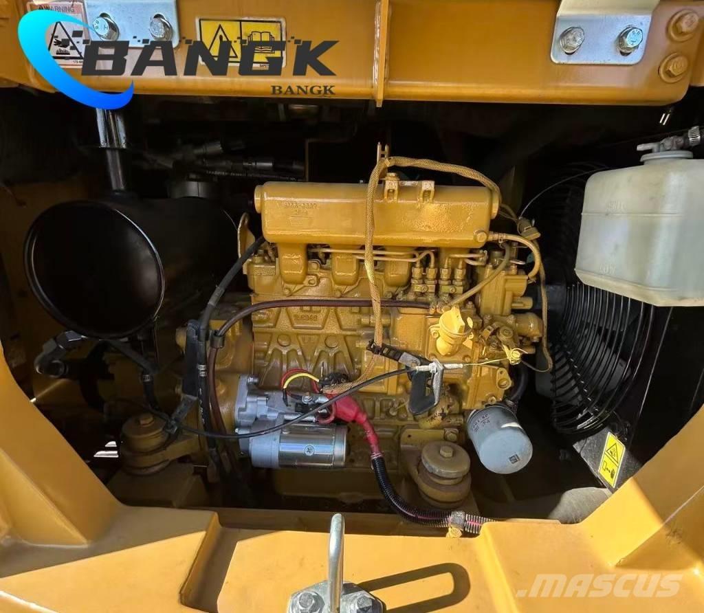 CAT 306E2 履带挖掘机