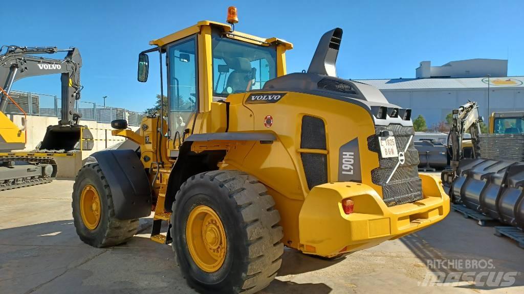 Volvo L 90 H 轮式装载机