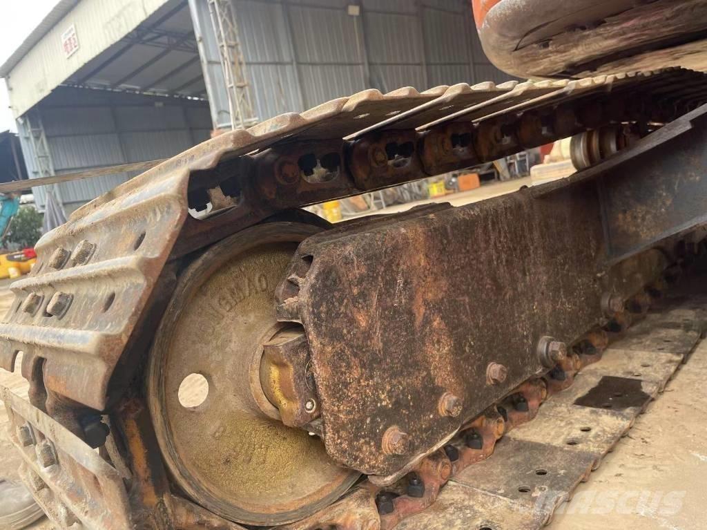 Hitachi ZX65USB-3F 小型挖掘机