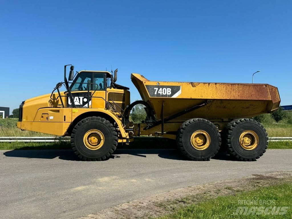 CAT 740B 铰接式自卸车
