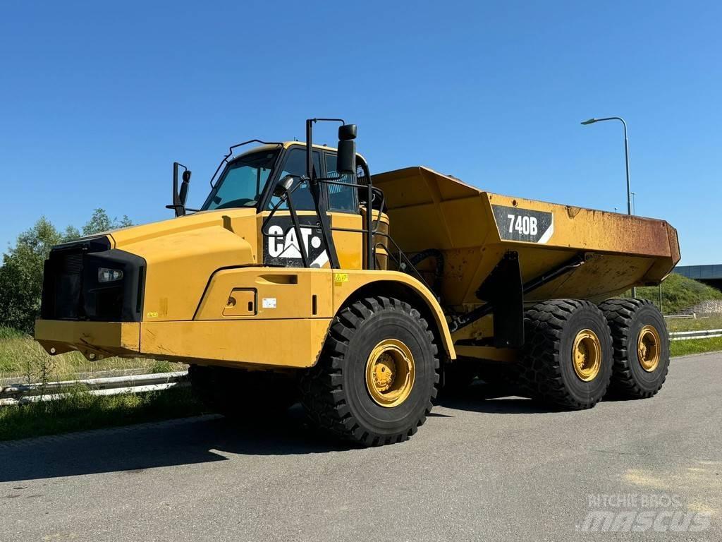 CAT 740B 铰接式自卸车