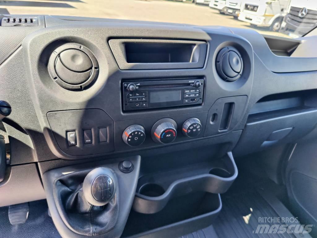 Renault Master 大型面包车