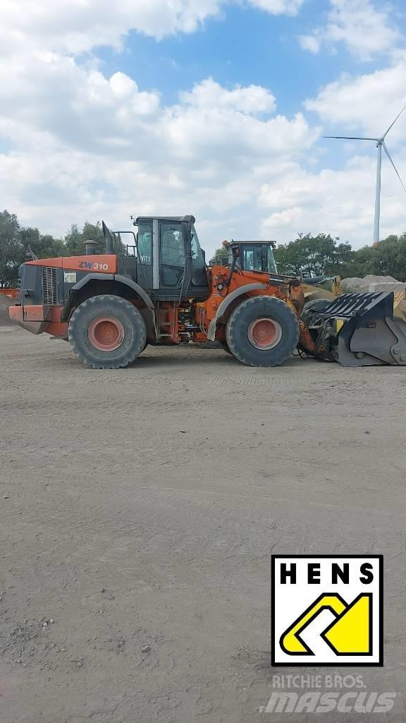 Hitachi ZW 310 铰接式自卸车