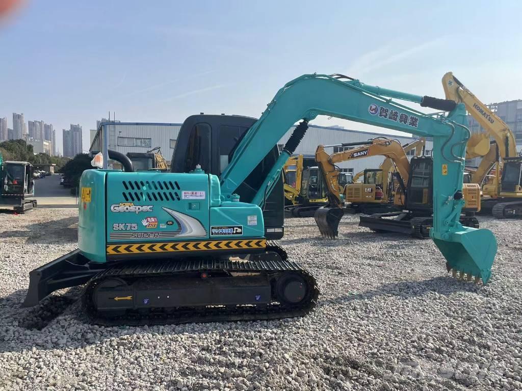 Kobelco SK75 履带挖掘机