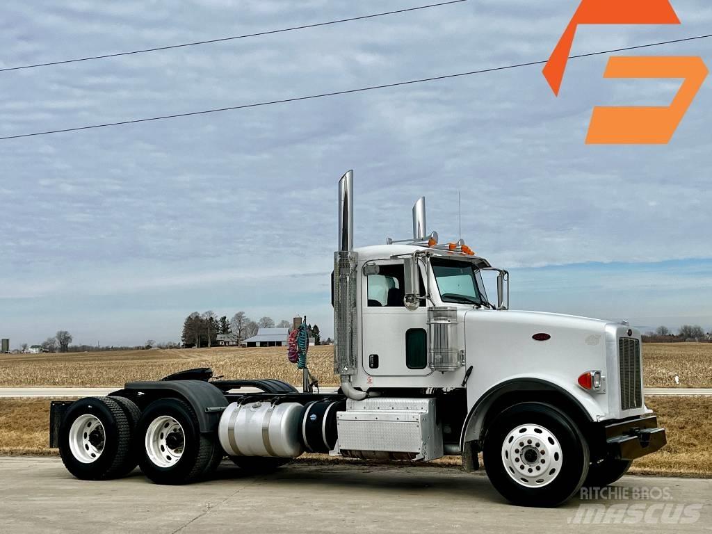 Peterbilt 367 牵引车