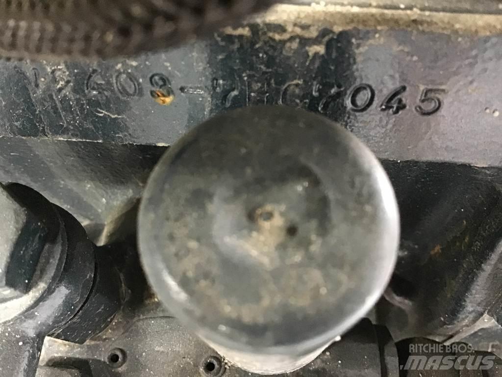 Kubota V2403 NEW 发动机