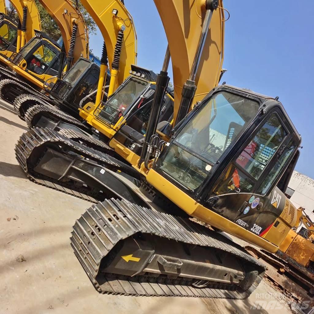 CAT 320 D 履带挖掘机