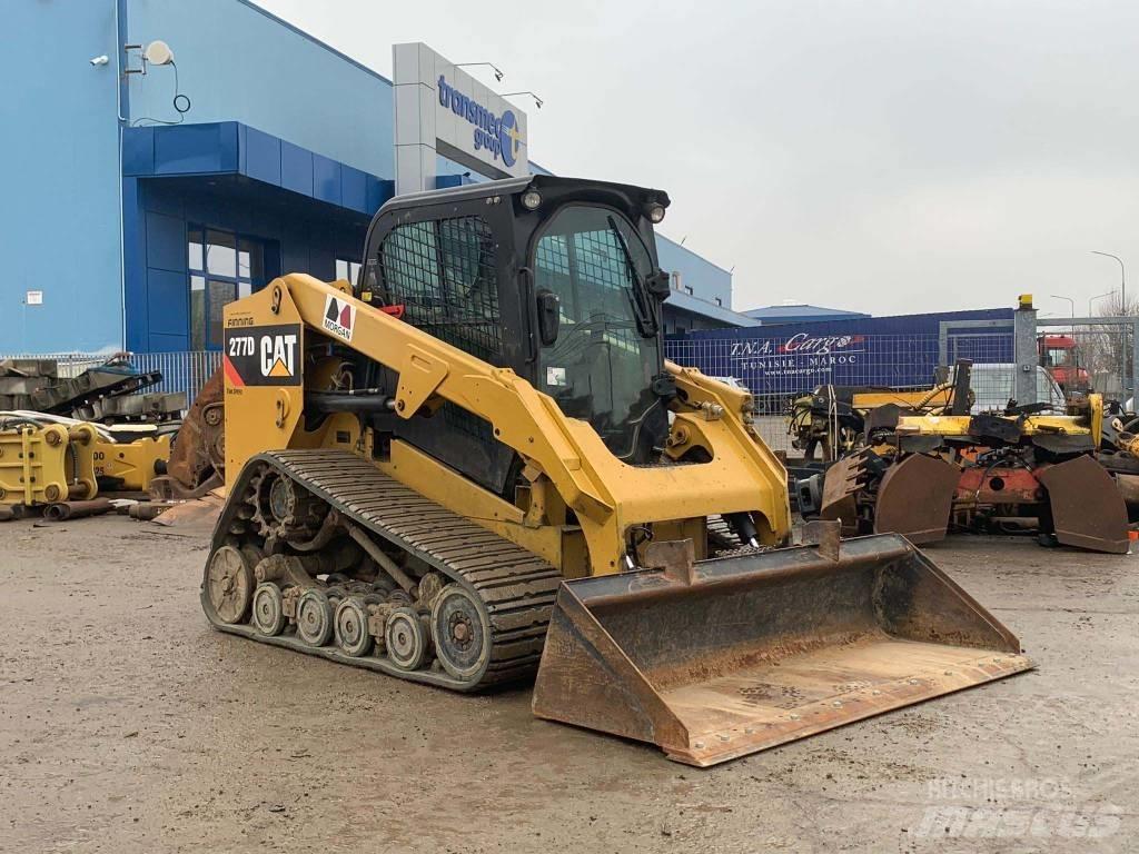 CAT 277 D 滑移装载机