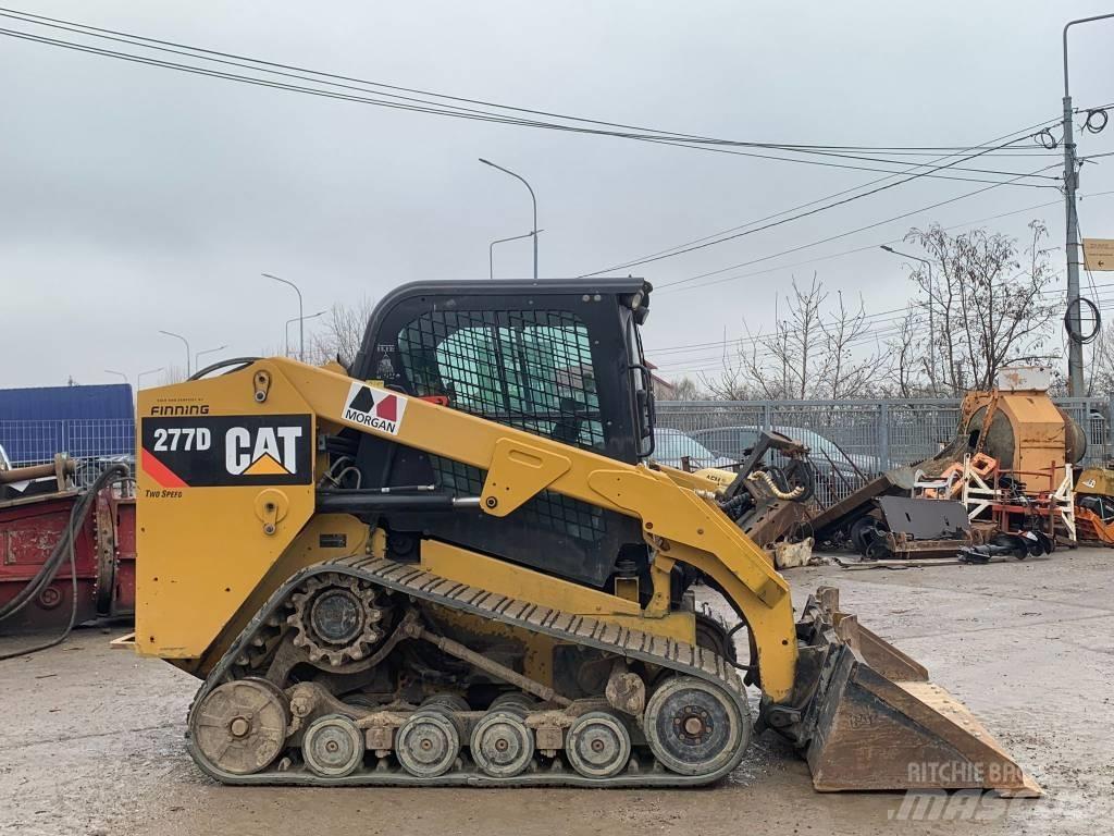 CAT 277 D 滑移装载机